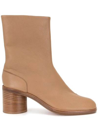 Maison Margiela Brown Leather Tabi Boots In Marrón