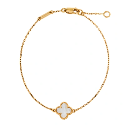Pre-owned Van Cleef & Arpels Sweet Alhambra Mother Of Pearl 18k Yellow Gold Bracelet