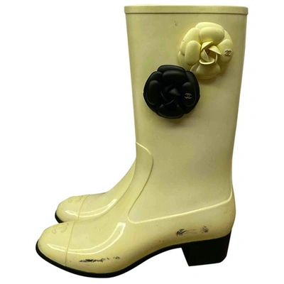 Pre-owned Chanel Wellington Boots In White