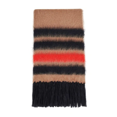 Burberry Scarf In Warm Camel