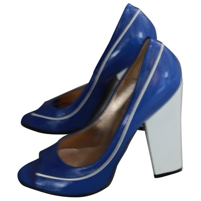 Pre-owned Paule Ka Blue Patent Leather Heels