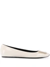 ROGER VIVIER TROMPETTE PATENT LEATHER BALLET FLATS