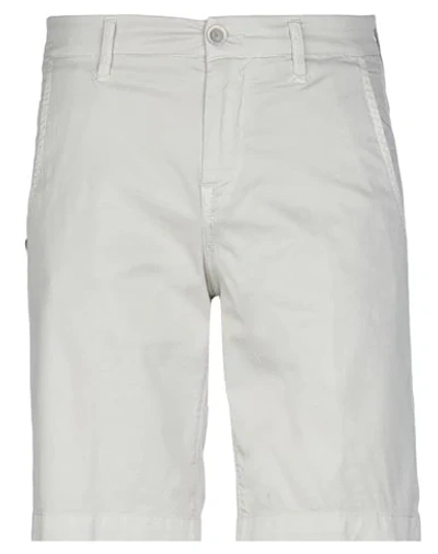 Re-hash Bermudas In Ivory