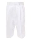 Alexander Mcqueen Sartorial Baggy Shorts In White