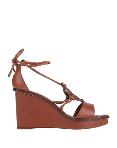 Tory Burch Sandals In Brown