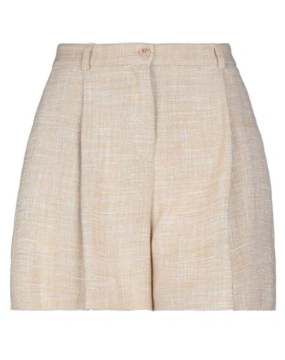 Boutique Moschino Shorts In Sand