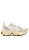 Veja Venturi Sneaker In White Pierre Natural