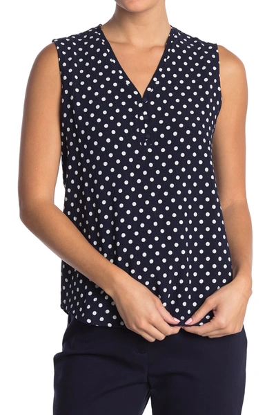 Adrianna Papell Sleeveless Textured Knit Dot Print Top In Nvyivysmdt