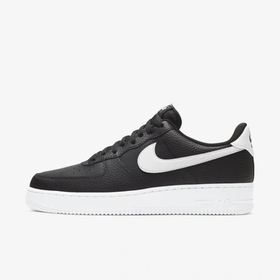 NIKE MEN'S AIR FORCE 1 '07 SHOES,13019619