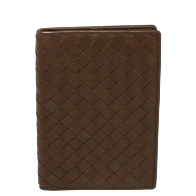 Pre-owned Bottega Veneta Brown Intrecciato Leather Passport Holder