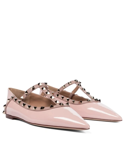 Valentino Garavani Rockstud Patent Leather Ballet Flats In Pink