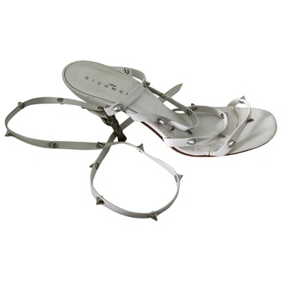 Pre-owned John Richmond Leather Sandal In White