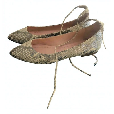 Pre-owned Unisa Beige Leather Flats