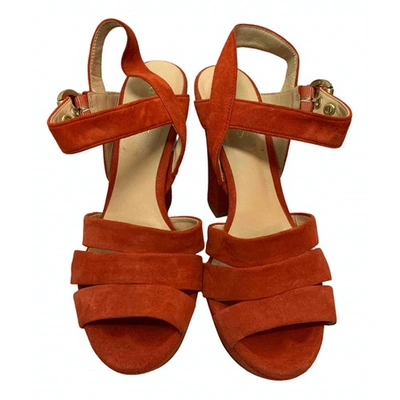 Pre-owned Guess Leather Sandal In Orange