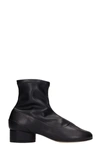 MAISON MARGIELA TABI LOW HEELS ANKLE BOOTS IN BLACK LEATHER,S58WU0270PR731T8013