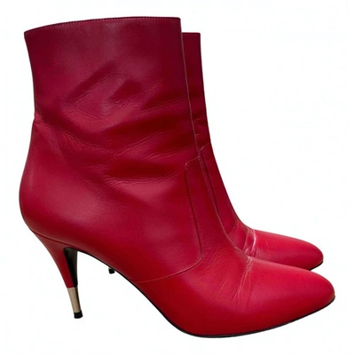 Pre-owned Saint Laurent Leather Ankle Boots In Red