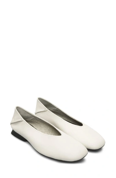 Camper Casi Myra Leather Ballerina Flats In White