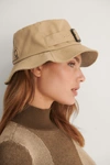 NA-KD BUCKLE DETAIL BUCKET HAT BEIGE