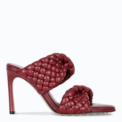 Bottega Veneta The Curve 95 Lambskin Mules With Twisted Intrecciato Straps In Bordeaux