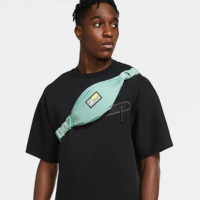 Nike Heritage Swoosh Fly Small Basketball Hip Pack In Light Dew