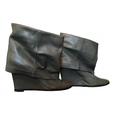 Pre-owned Marc Jacobs Leather Ankle Boots In Grey
