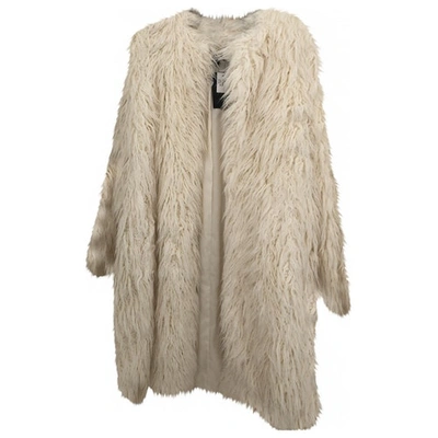 Pre-owned Dkny Faux Fur Coat In White