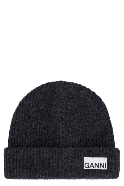 Ganni Ribbed Knit Beanie In Grey