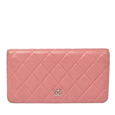 Pre-owned Chanel Pink Quilted Leather L Yen Continental Wallet