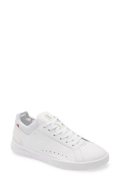 On The Roger Advantage Tennis Sneaker In White