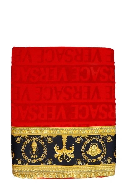 Versace Baroque Trim Beach Towel In Red