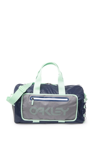 Oakley '90s Big Duffle Bag In Dk Blue