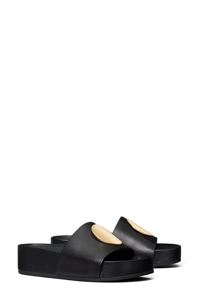 Tory Burch Patos Logo雕刻圆盘缀饰拖鞋 In Perfect Black