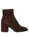 Tod's Ankle Boots In Brown