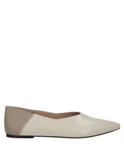 Joseph Ballet Flats In Ivory