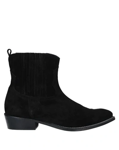 Ame Ankle Boots In Black