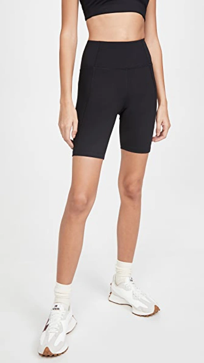 Girlfriend Collective Float Seamless Cycling Shorts In Black