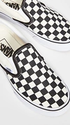 VANS UA CLASSIC SLIP-ON SNEAKERS BLACK & WHITE CHECKERBOARD,VANSS30047