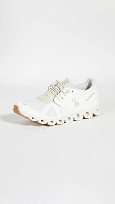 On Cloud Running Sneakers In White,sand
