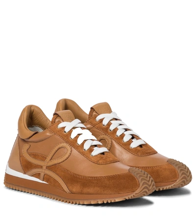 Loewe Flow Runner绒面革运动鞋 In Brown