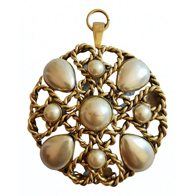 Pre-owned Moschino Pendant In Gold