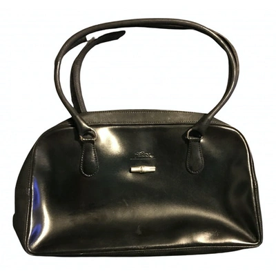 Pre-owned Longchamp Cosmos Patent Leather Handbag In Black