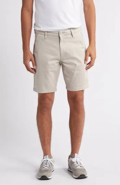 34 Heritage Arizona Flat Front Stretch Cotton Blend Shorts In White
