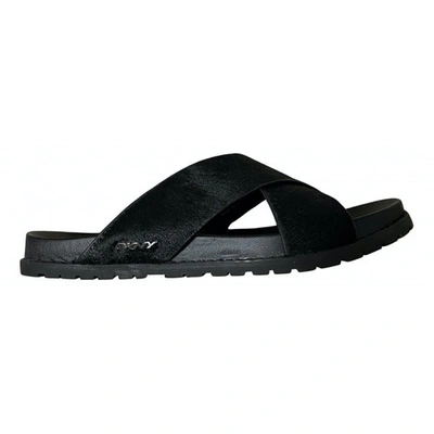 Pre-owned Dkny Leather Sandals In Black