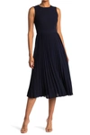 Donna Morgan Sleeveless Pleated Midi Dress In Marine Nvy