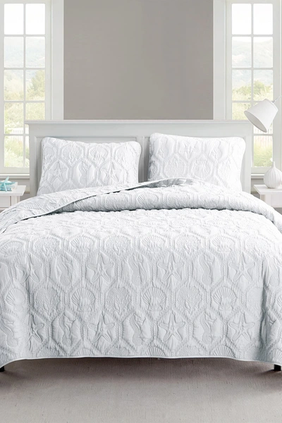 Vcny Home Shore Embossed Quilt Set In White