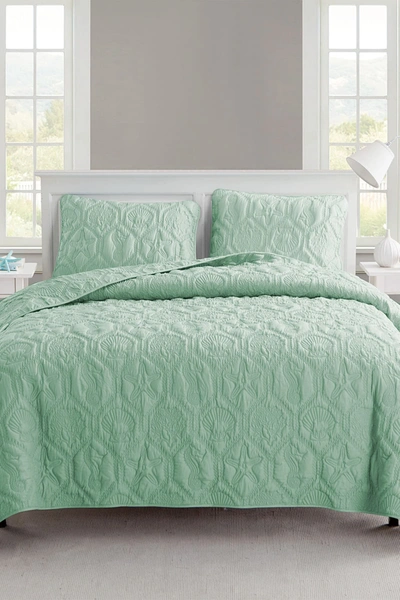 Vcny Home Shore Embossed Quilt Set In Grn