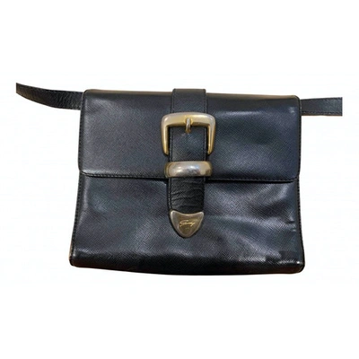 Pre-owned Genny Leather Crossbody Bag In Black