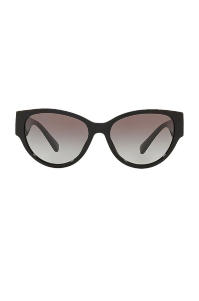 Versace Rock Icon's Cat Eye 太阳镜 – 黑色 & 渐变灰 In Black & Grey Gradient