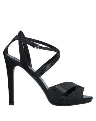Longchamp Sandals In Black