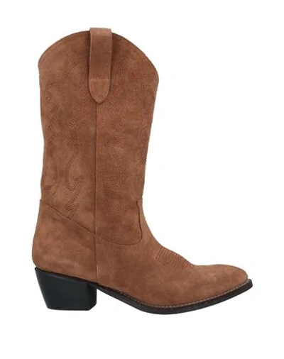 Ame Ankle Boots In Tan